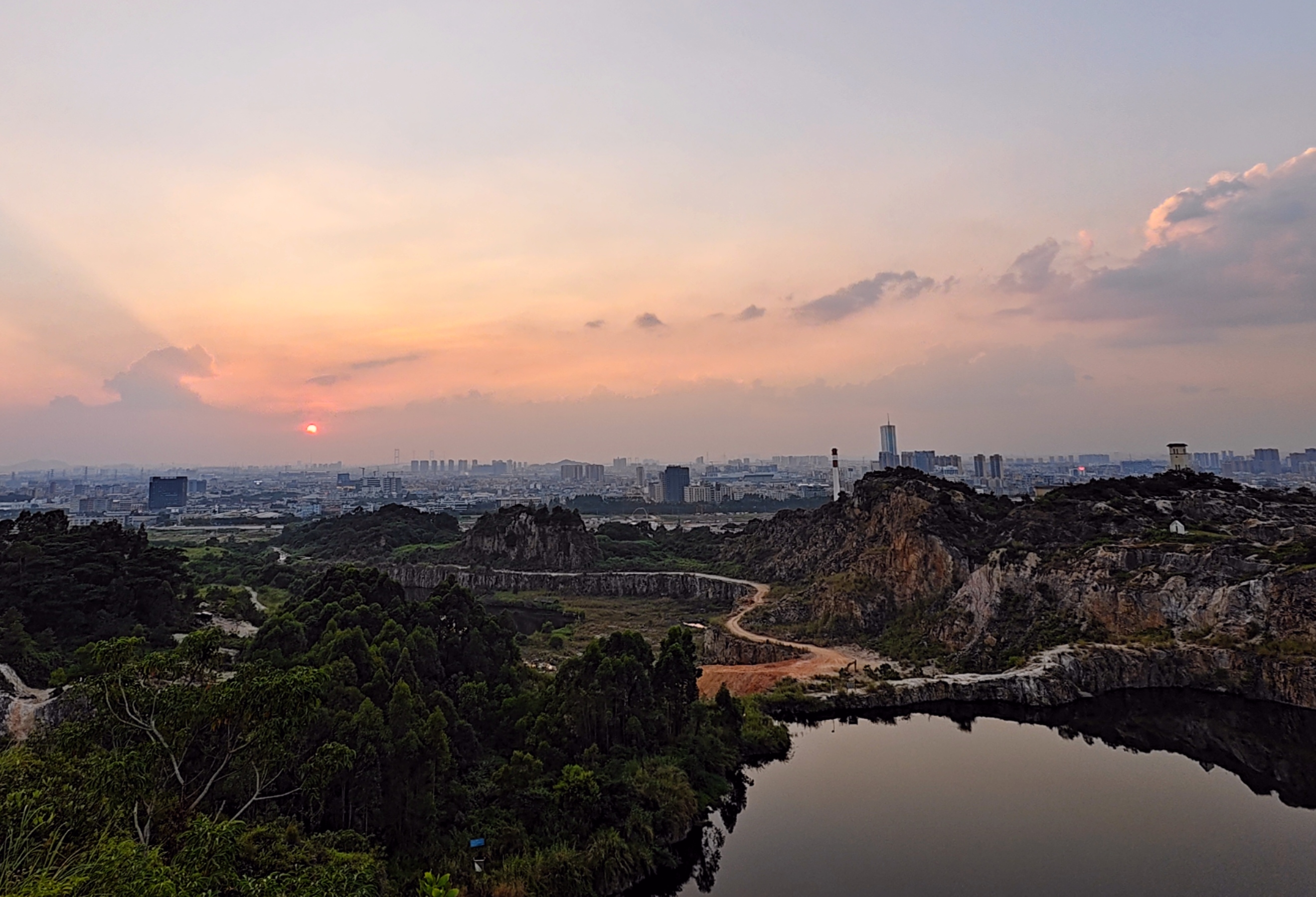 厚街-白石山采石场遗址